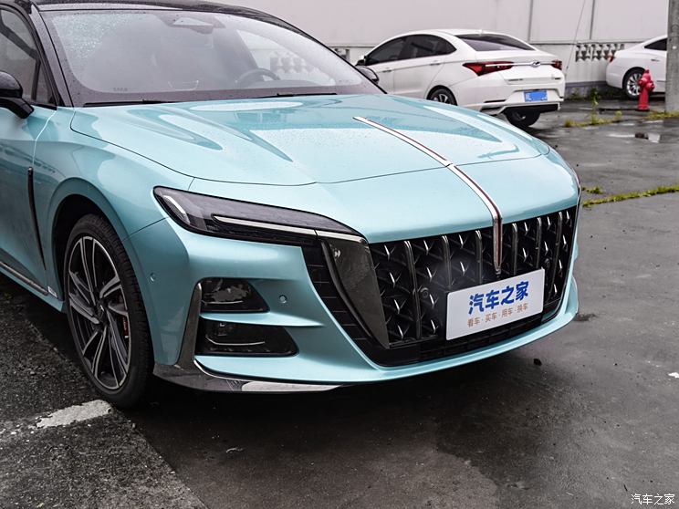 一汽红旗 红旗H6 2024款 2.0T 致臻版 一汽红旗 红旗H6 2024款 2.0T 致臻版